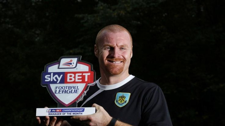 Burnley's Sean Dyche with the Sky Bet Football League Championship Manager of the Month award for September 2013