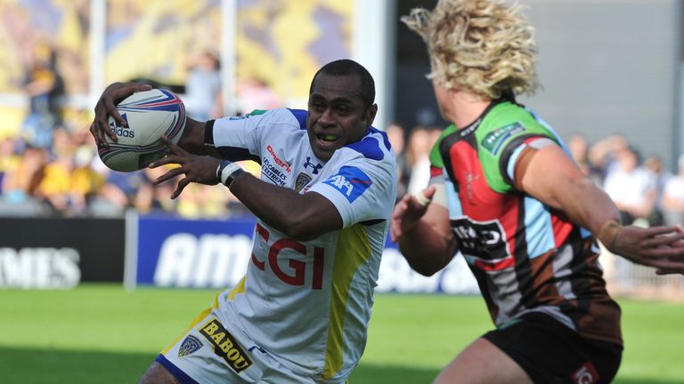 Clermont Auvergne winger Sitiveni Sivivatu  looks to go on the attack against Harlequins in the Heineken Cup clash at the Marcel Michelin stadium