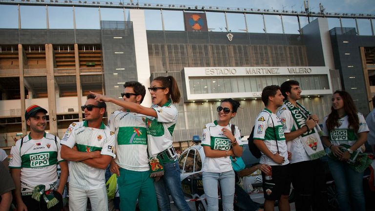 Elche supporters