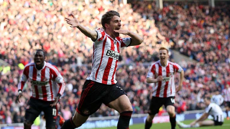 Sunderland's Italian striker Fabio Borini celebrates scoring their second goal during the English Premier League football match between Sunderland and Newcastle United at The Stadium of Light in Sunderland on October 27, 2013. 