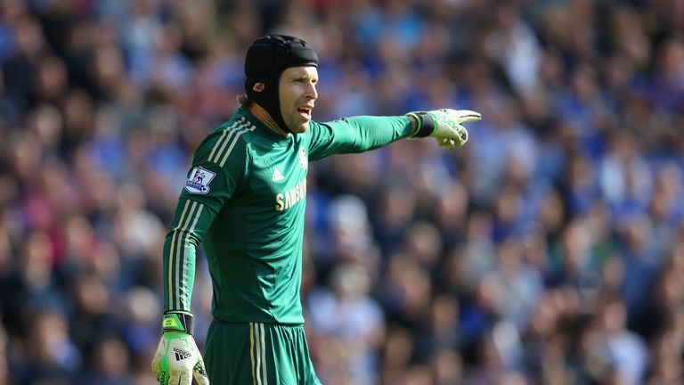 NORWICH, ENGLAND - OCTOBER 06:  Petr Cech of Chelsea gestures during the Barclays Premier League match between Norwich City and Chelsea at Carrow Road on October 6, 2013 in Norwich, England.  (Photo by Julian Finney/Getty Images)