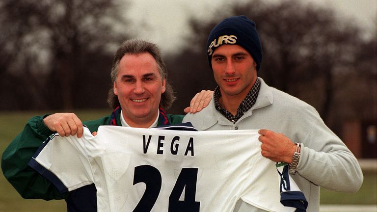 Spur's manager Gerry Francis (l) with new signing Ramon Vega at Tottenham's North London traing ground today (Tuesday). Vega is expected to make his debut on Sunday against Manchester United. Watch for PA story. Photo by Divid Cheskin/PA