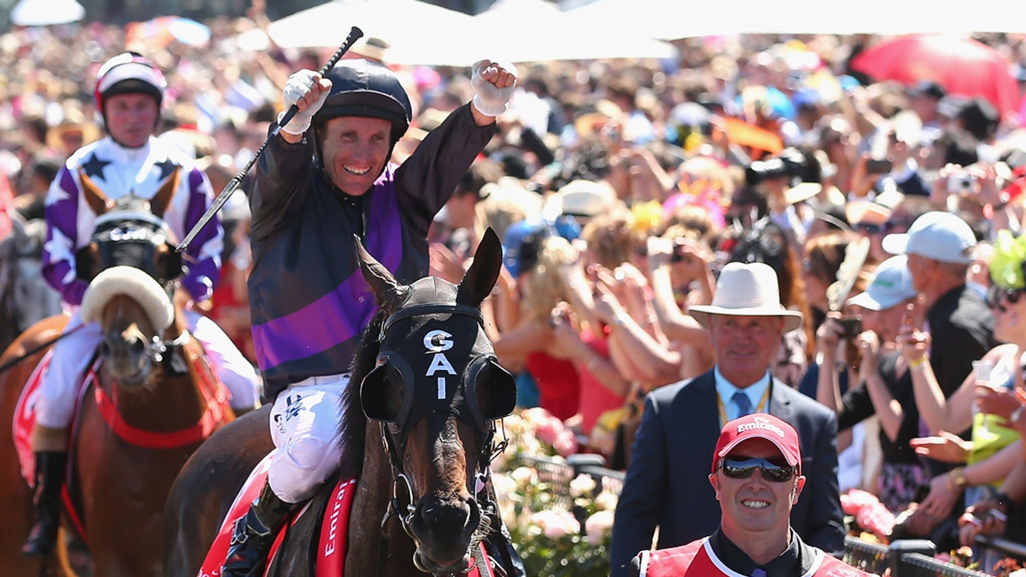 Damien Oliver rides Mutual Regard in Emirates Melbourne Cup | Racing ...