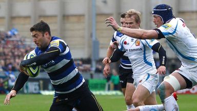 Matt Banahan evades the Exeter defence