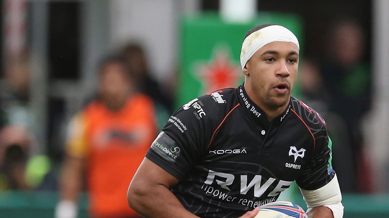 Autumn Internationals: Eli Walker hopes to follow in Wales wing