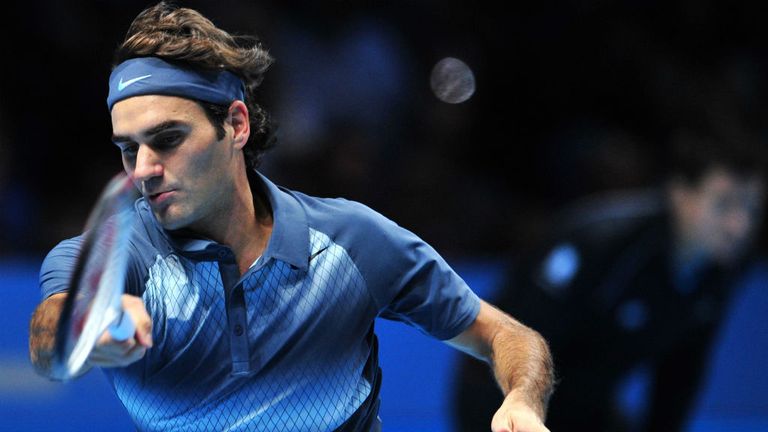 Roger Federer in action against Juan Martin Del Potro