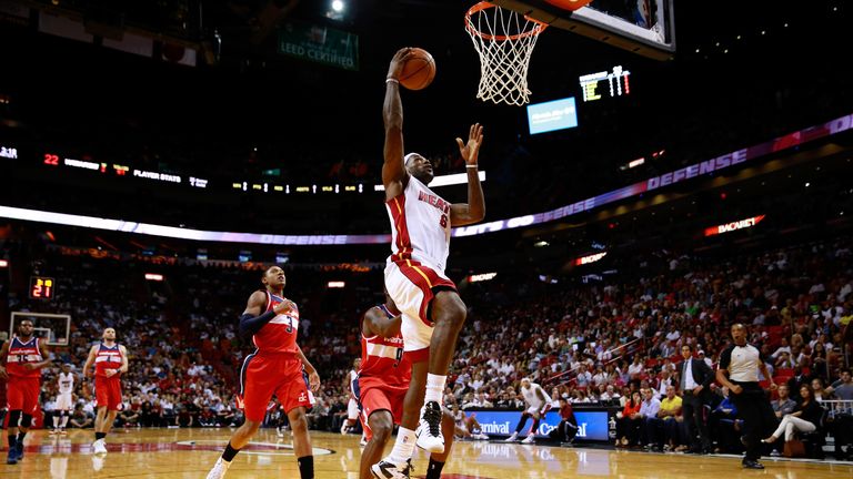 LeBron James helped the Miami Heat to victory over the Washington Wizards