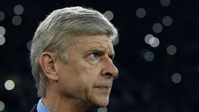 Arsene Wenger: Watches on at Stadio San Paolo