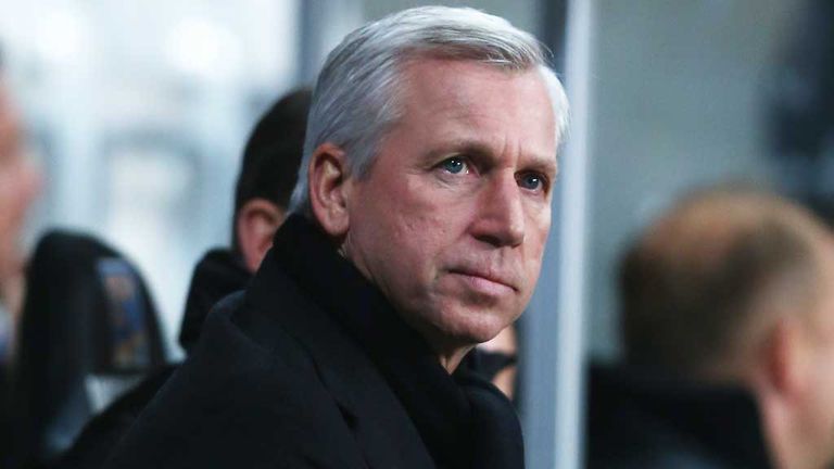 Alan Pardew: Won't spend big in January