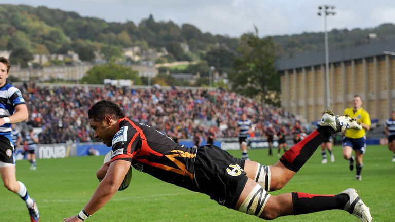 Toby Faletau: No 8 scored Newport Gwent Dragons&#39; only try