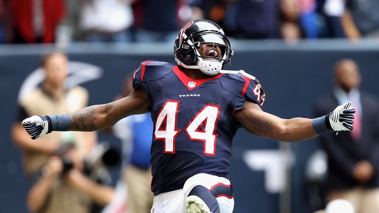 Ben Tate #44 of the Houston Texans celebrates afte scoring on a 7 yard run in the first quarter against the New England Patriots at Reliant Stadium on December 1, 2013 in Houston, Texas