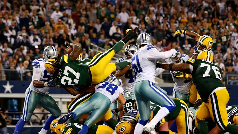 Running back Eddie Lacy #27 of the Green Bay Packers scores a fourth quarter touchdown against the Dallas Cowboys