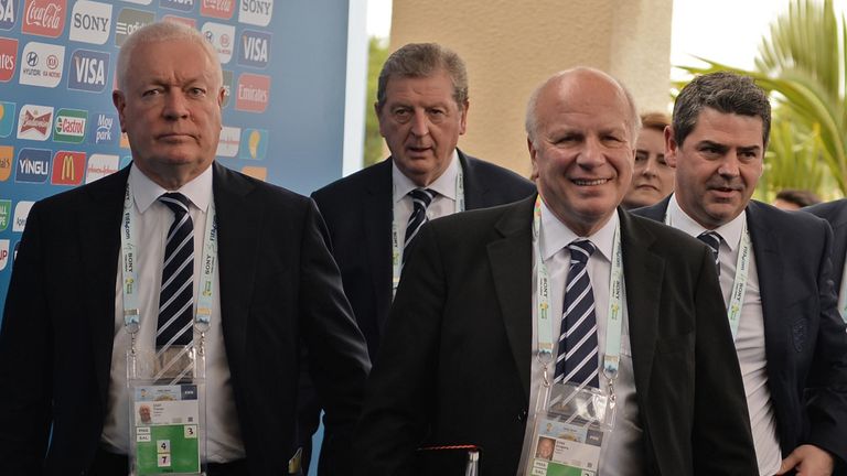 Englands national football team coach Roy Hodgson (2nd L), the chairman of England's Football Association Greg Dyke (2nd R) and British TV presenter and sp