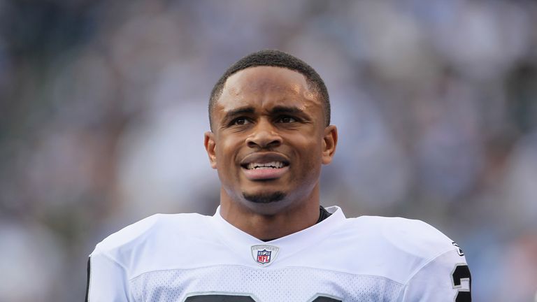 : Nnamdi Asomugha Oakland Raiders 8 x 10 Foto de acción