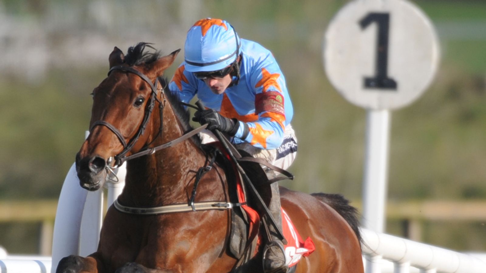 Un De Sceaux just held the late thrust of Gemix in France Racing News