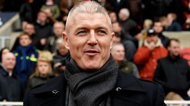 Image of Graham Kavanagh: Plotting defender swoop