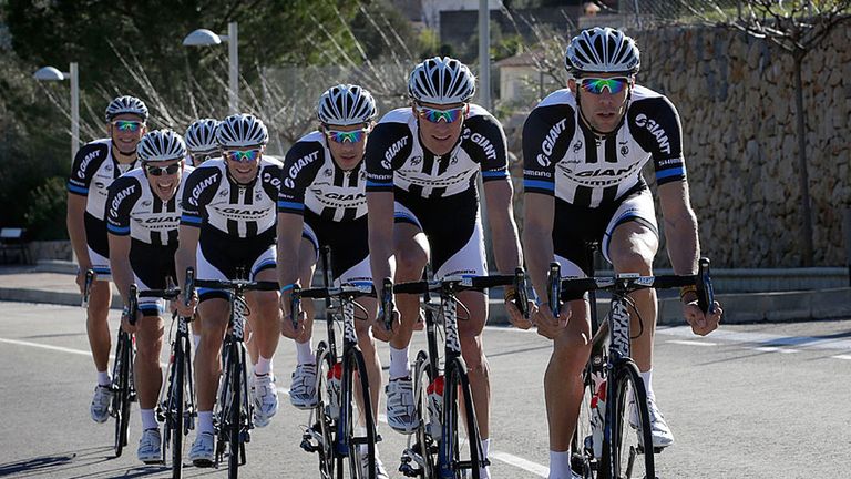 Giant-Shimano show off their new 2014 jerseys