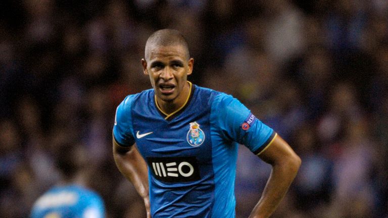 PORTO, PORTUGAL - OCTOBER 1:  Fernando of FC Porto in action during the UEFA Champions League group stage match between FC Porto and Club Atletico de Madri