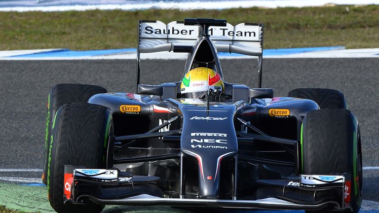 Sauber C33 on track