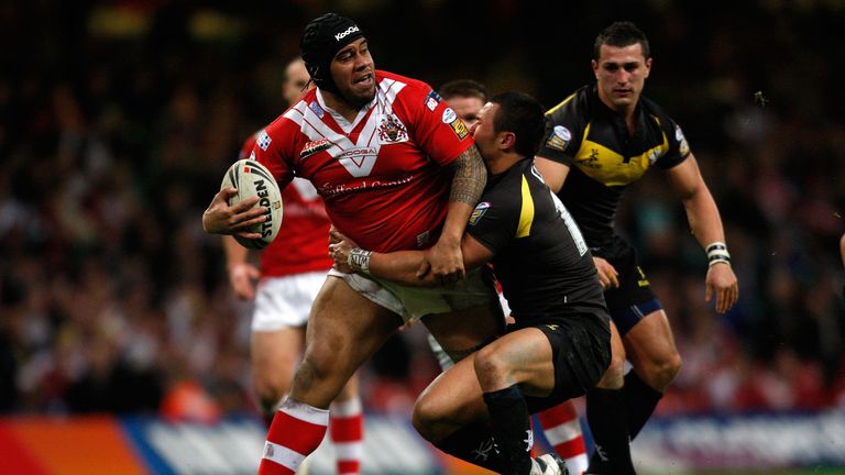  Iafeta Palea'aesina of Salford makes a break through the Crusaders backs during the Engage Super League Match 