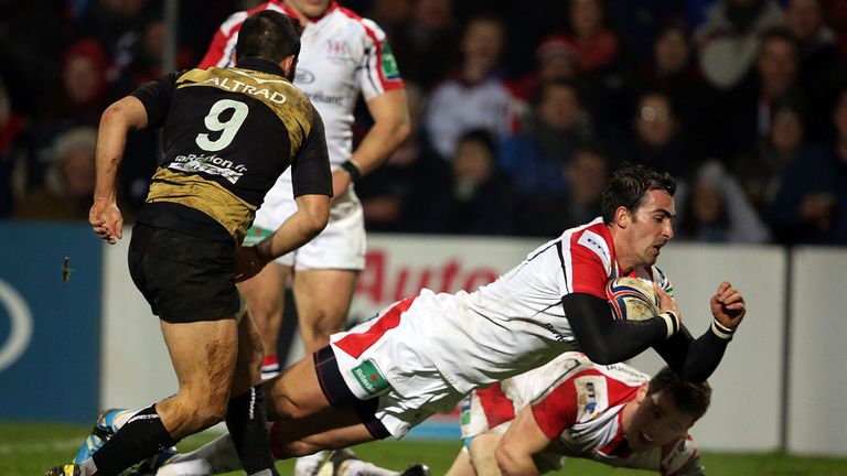 Ruan Pienaar scores a try for Ulster in their Heineken Cup Pool 5 fixture against Montpellier at Ravenhill
