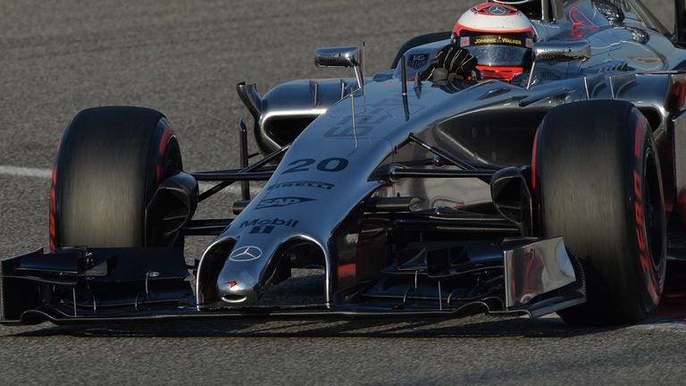 Magnussen set the pace on Day Two at Bahrain