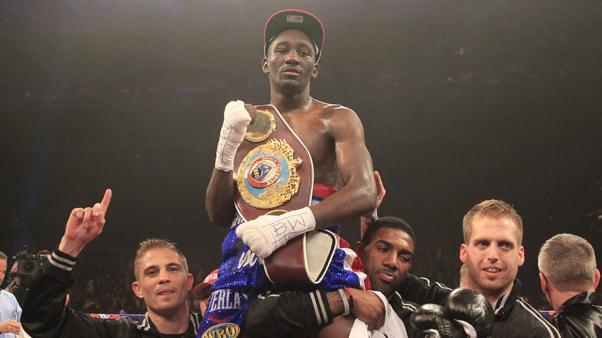 Terence Crawford Takes WBO Title From Ricky Burns With Big Points Win ...