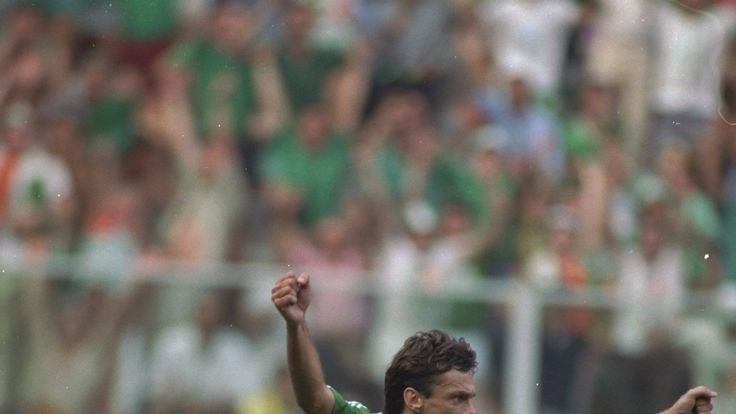 David O''Leary of Ireland celebrates scoring the winning goal in the penalty shoot-out during the World Cup match against Romania in Genoa