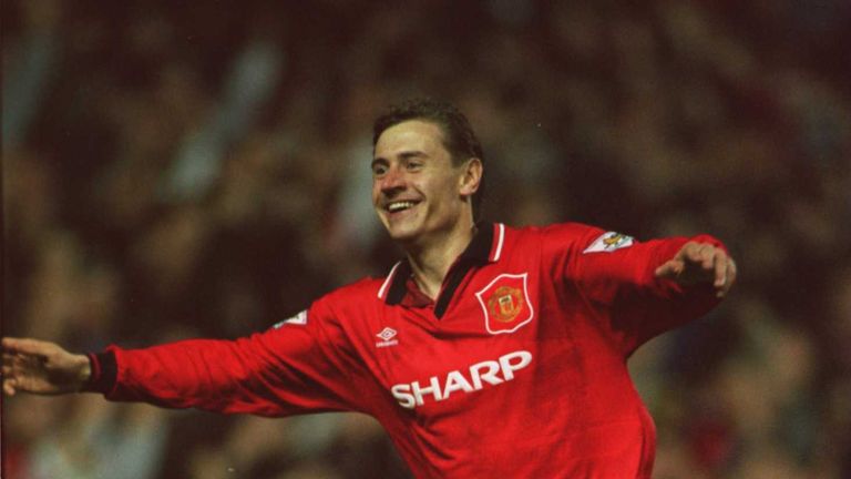 10/11/94 - United 5 City 0: Alex Ferguson's maintained a stranglehold on the derbies. Here, Andrei Kanchelskis celebrates a hat-trick.