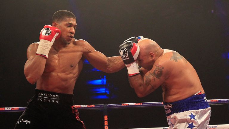 Anthony Joshua knocks out Hector Avila (photo courtesy of Lawrence Lustig)