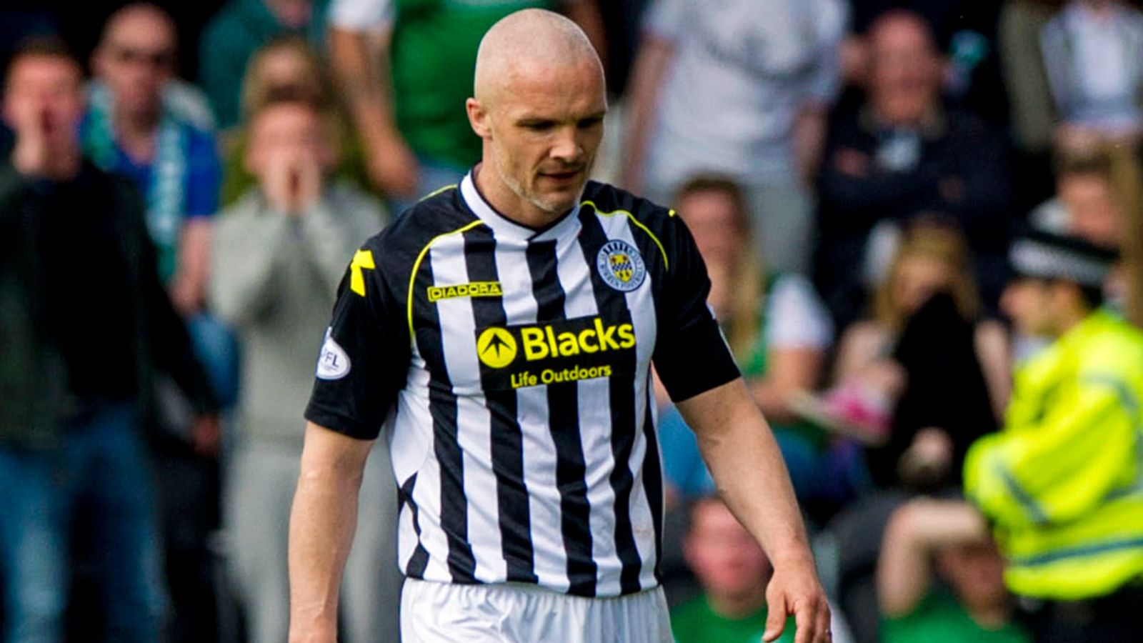 SPFL: Jim Goodwin free for St Mirren's run-in after winning red card ...