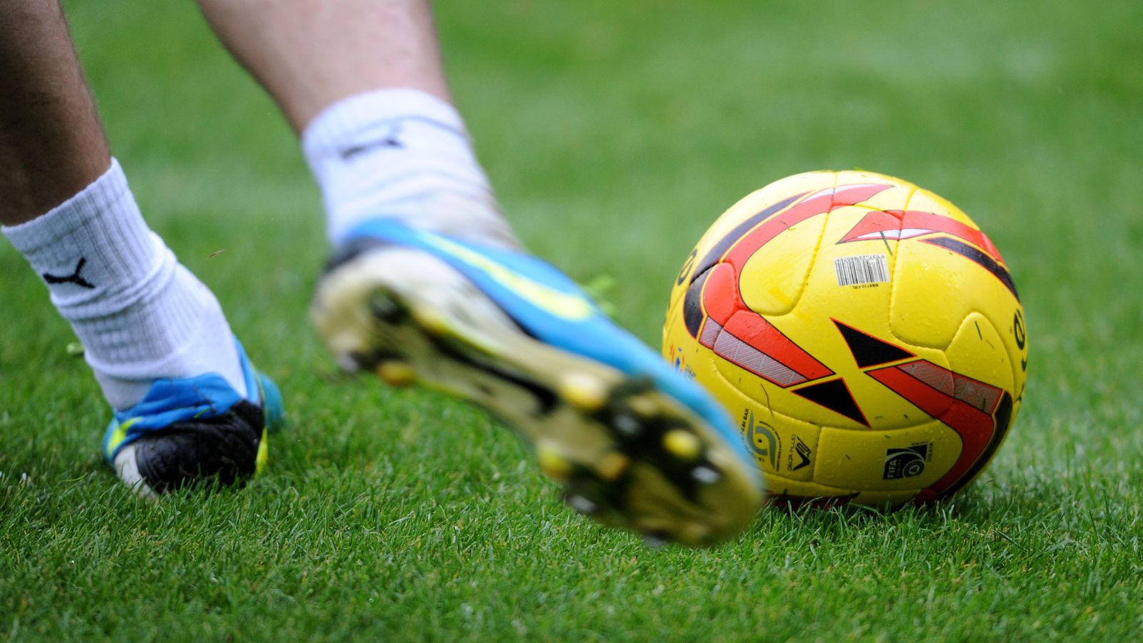 Football League announce progress on Championship Financial Fair Play ...