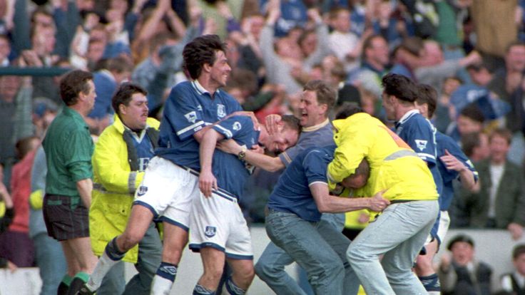 EVERTON's GARY ABLETT AND GRAHAM STUART CELEBRATE AFTER DEFEATING WIMBLEDON 3-2
