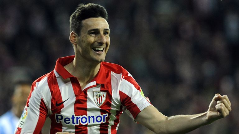 Aritz Aduriz celebrates after scoring during the match Athletic Bilbao and Malaga 