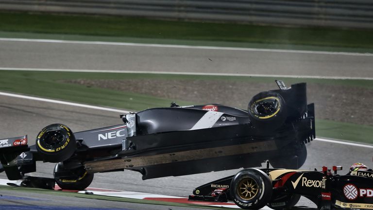 Pastor Maldonado hits Esteban Gutierrez