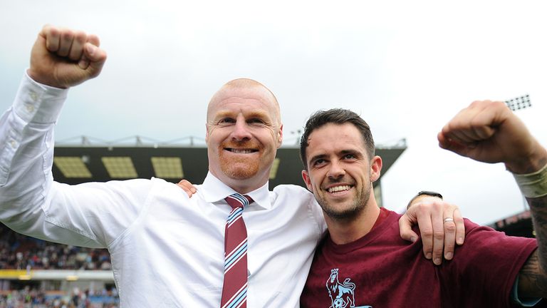 BURNLEY, ENGLAND - APRIL 21: Burnley manager Sean Dyche celebrates with Danny Ings following the Sky Bet Championship match between Burnley and Wigan Athle