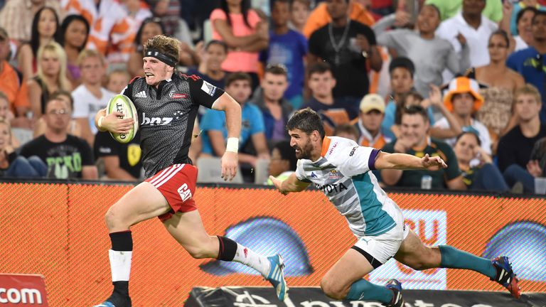 Colin Slade (L): Scored 25 points during the Crusaders&#39; victory over the Cheetahs