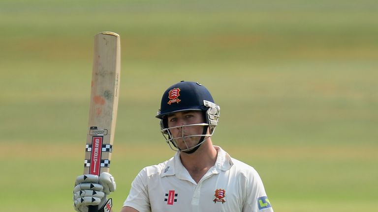 CHELMSFORD, ENGLAND - SEPTEMBER 04:  Ben Foakes of Essex makes his 50 during day two of the LV County Championship Division Two game between Essex and Worc