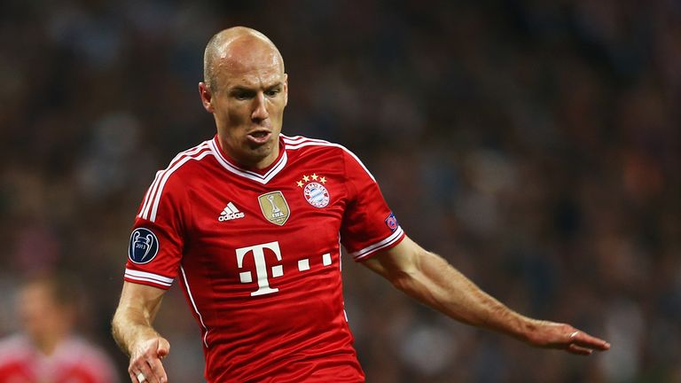 MADRID, SPAIN - APRIL 23:  Arjen Robben of Bayern Muenchen in action during the UEFA Champions League semi-final first leg match between Real Madrid and FC