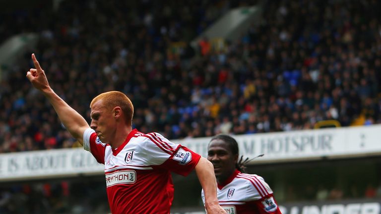 Steve Sidwell of Fulham celebrates scoring against Spurs at White Hart Lane