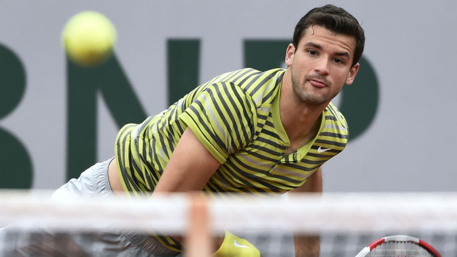 French Open 2014: Grigor Dimitrov beaten by Ivo Karlovic at Roland Garros |  Tennis News | Sky Sports, image size:1600x900