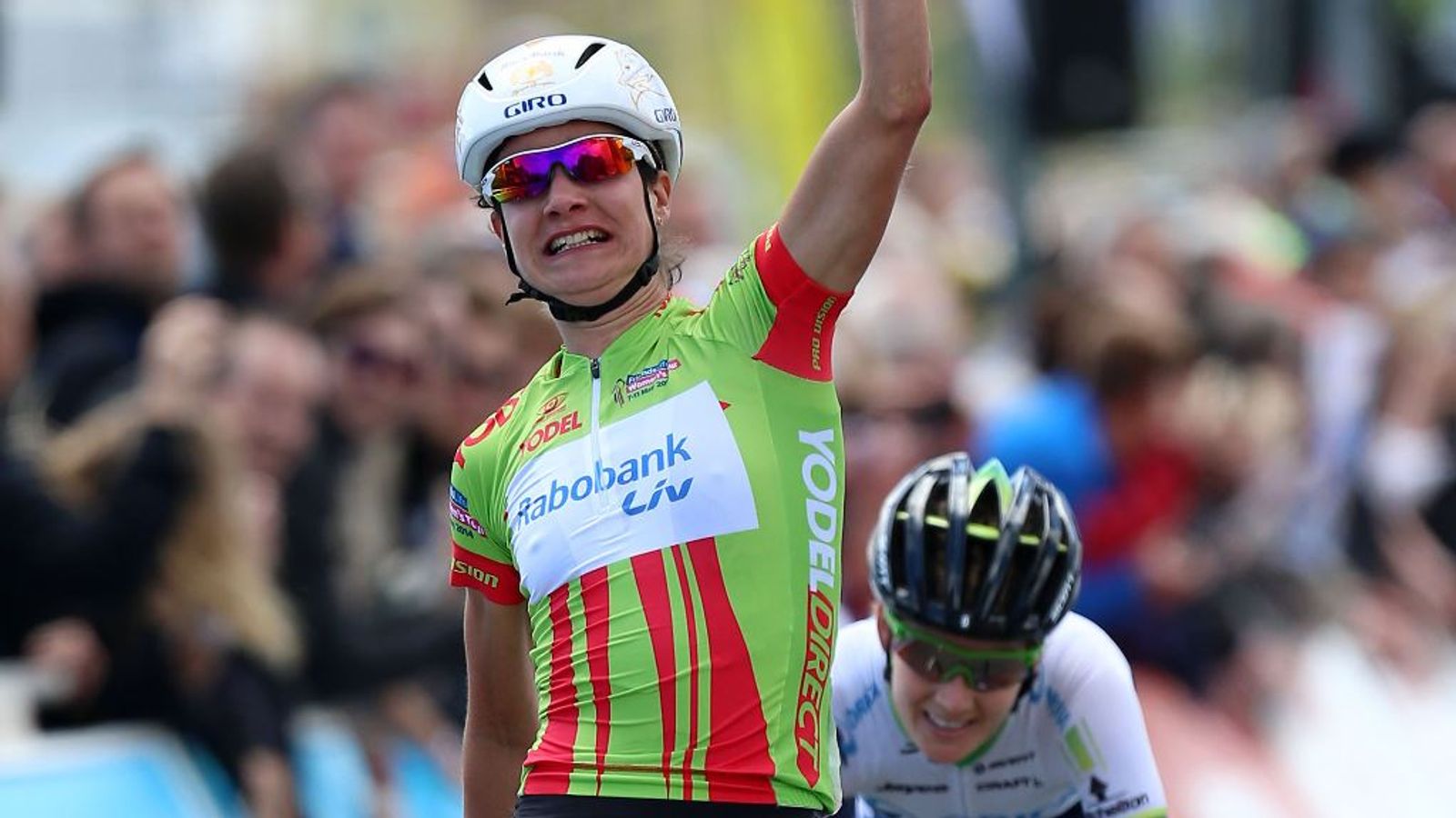 Women's Tour: Marianne Vos takes lead with sprint victory on stage ...