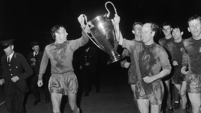 Manchester United 1968 European Cup final Bobby Charlton trophy