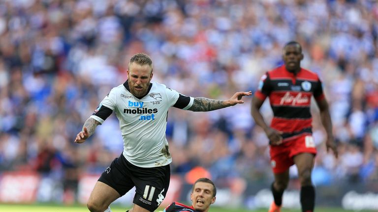 Derby County's Johnny Russell is fouled by Queens Park Rangers' Gary O'Neil