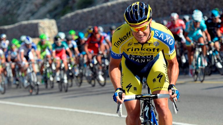Nicholas Roche attacks on stage three of the 2014 Tour of Oman