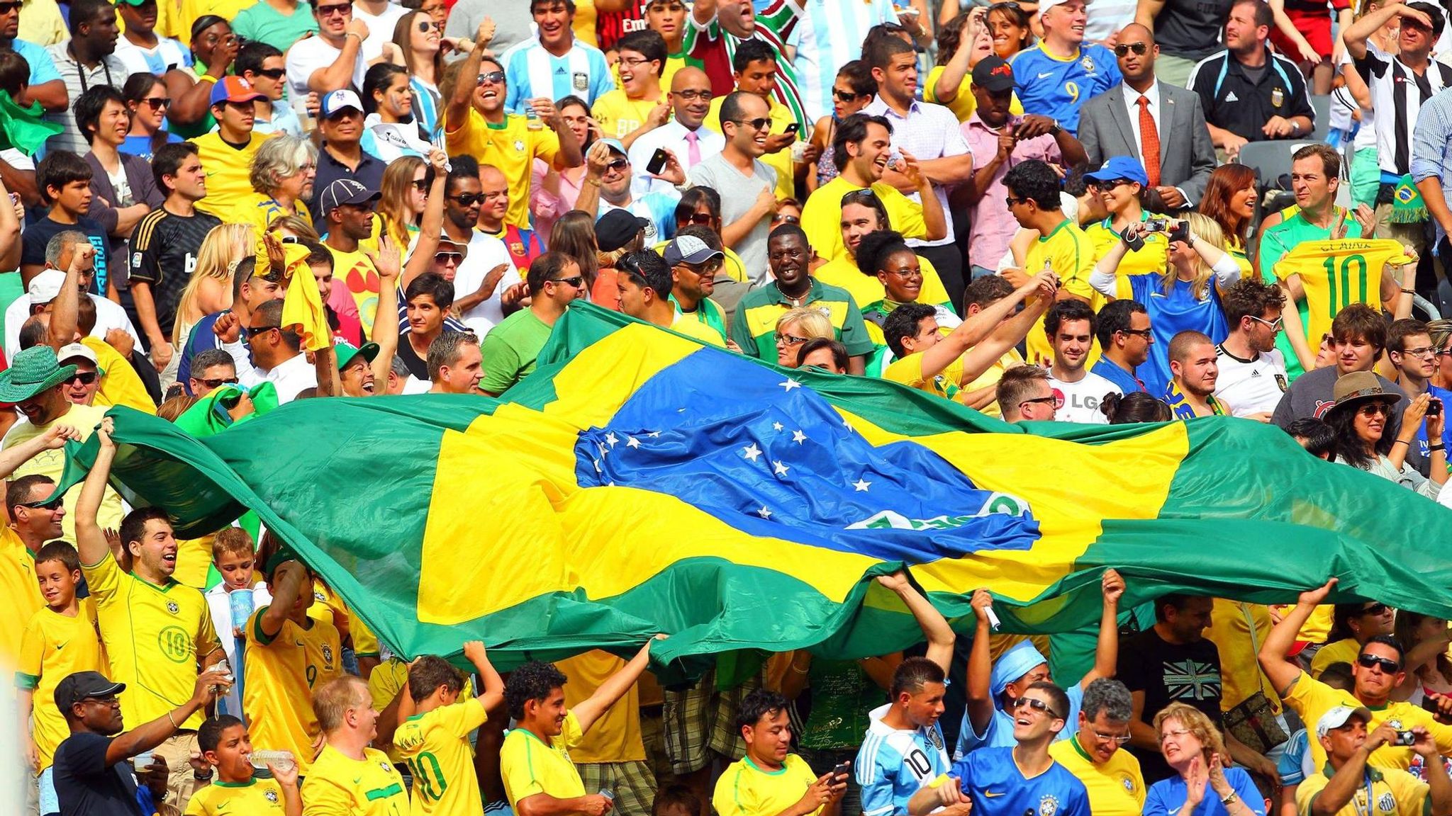 hurtig Tigge Fortæl mig World Cup: The demands of the Brazilian crowds has been a significant  factor in the exciting football we have seen | Football News | Sky Sports