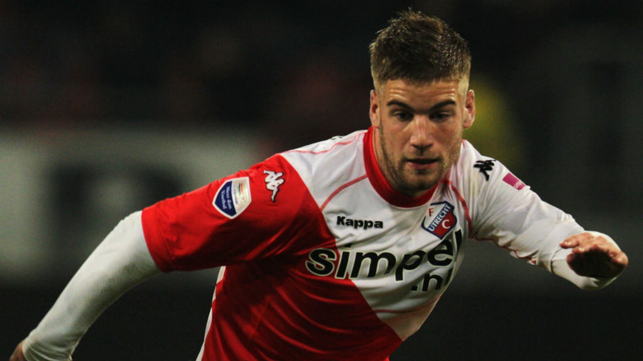sky-bet-championship-nottingham-forest-sign-excelsior-striker-lars
