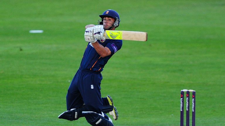 TAUNTON, ENGLAND - JUNE 27:  Mark Pettini of Essex bats during the Natwest t20 Blast match between Somerset and Essex Eagles at The County Ground on June 2