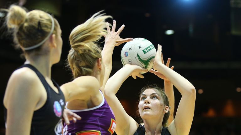 Ellen Halpenny of the Magic shoots for goal during the ANZ Championship Prelim Final against the Firebirds 