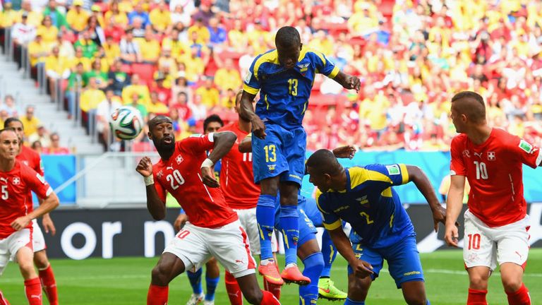 Enner Valencia puts Ecuador ahead agaisnt Switzerland at the World Cup